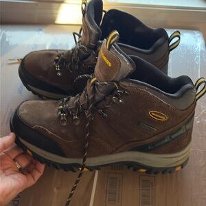 Waterproof Skechers Mens Hiking Boots Extra Wide Fit Brown  Mens 8